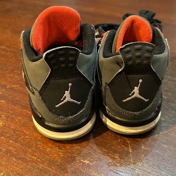 Jordan 4 Infernos - Picture 4 of 4